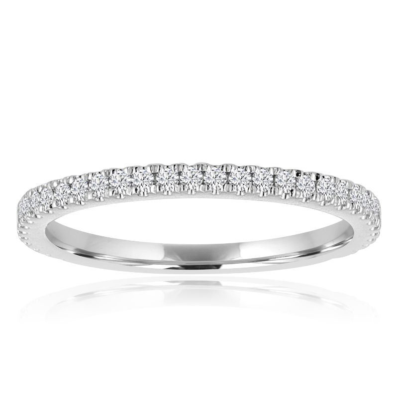 Round Diamond Pavé Band