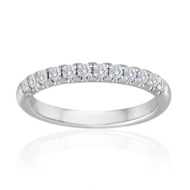 Round Diamond Pavé Band