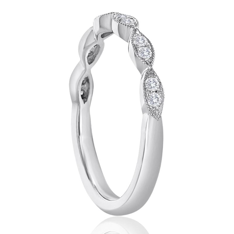 Round Diamond Pavé Milgrain Band